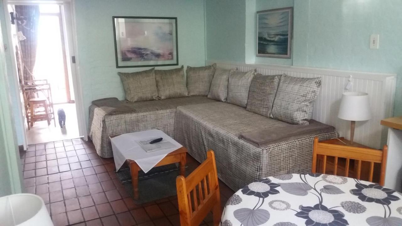 Aqua Marine Guest House Port Elizabeth Extérieur photo