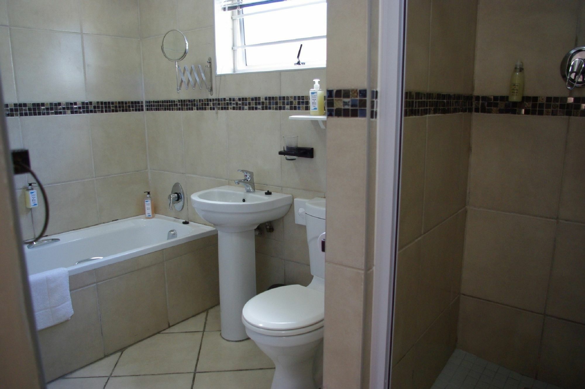 Aqua Marine Guest House Port Elizabeth Extérieur photo
