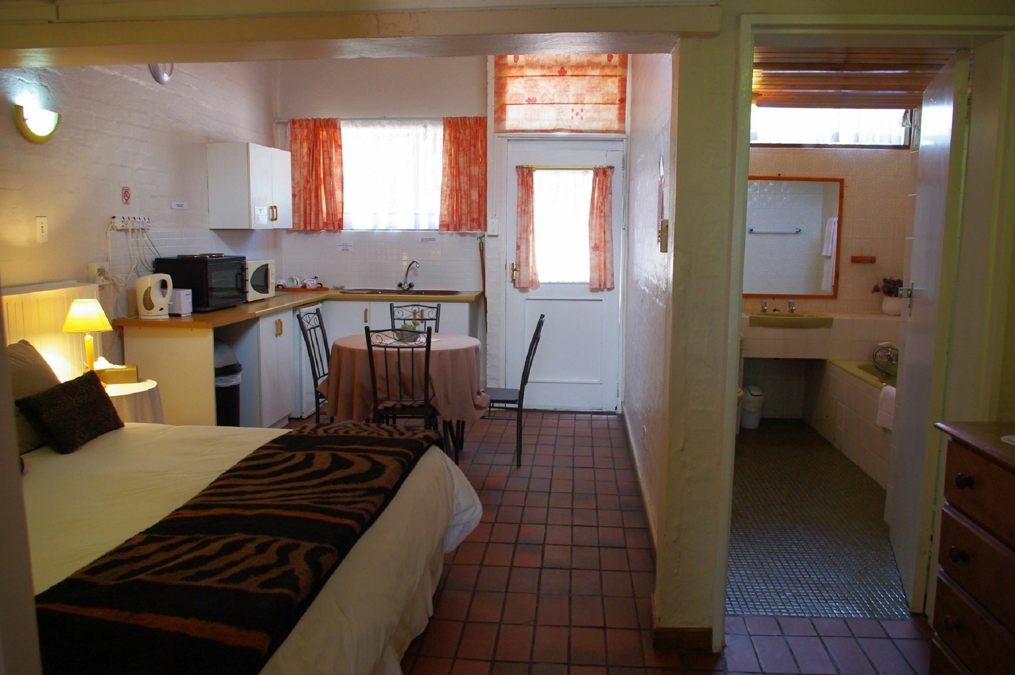 Aqua Marine Guest House Port Elizabeth Extérieur photo