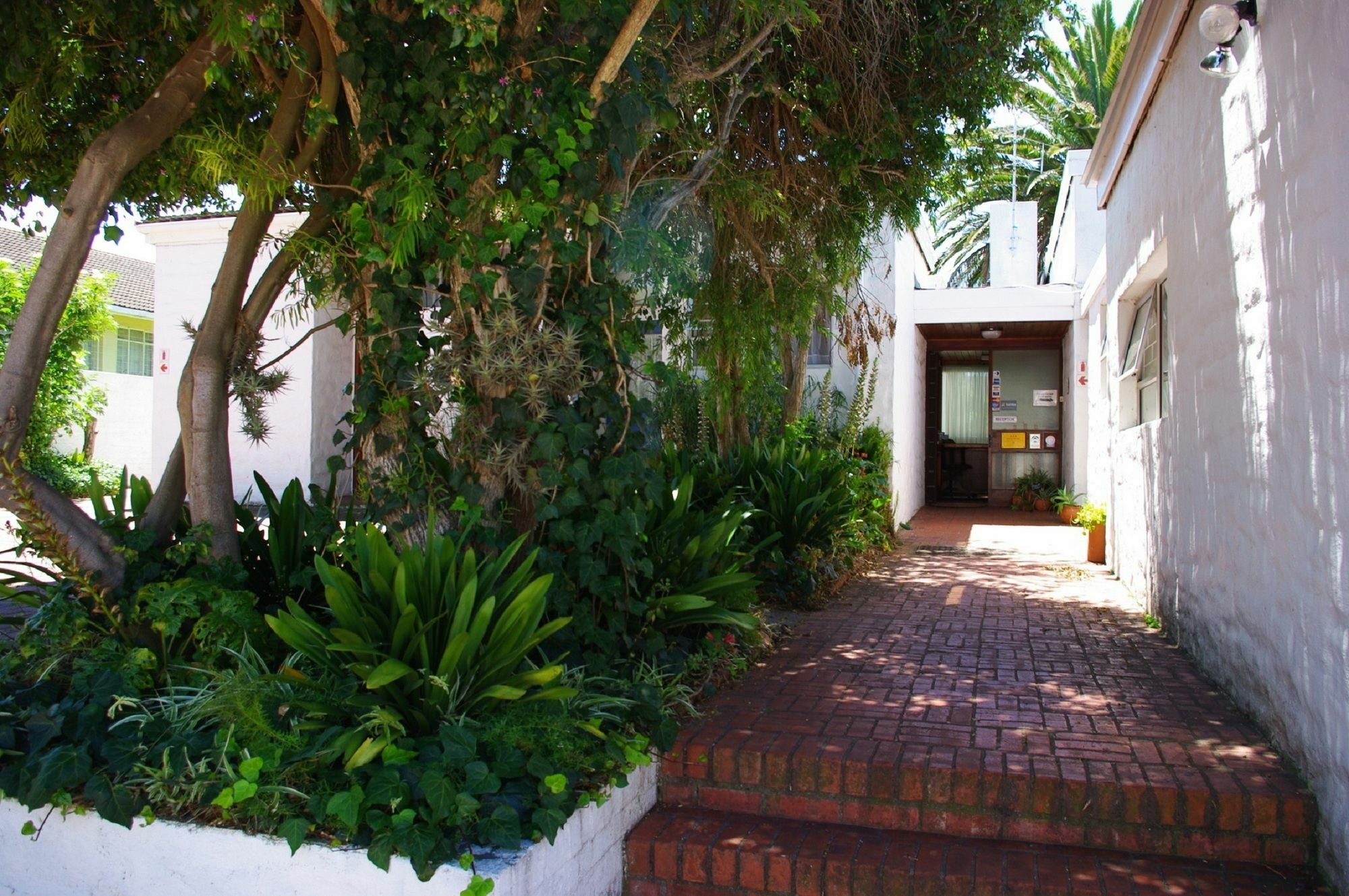 Aqua Marine Guest House Port Elizabeth Extérieur photo
